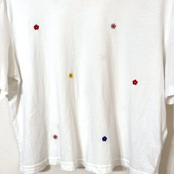 Rails Boxy Crew Floral Daisy Embroidery Cropped T-Shirt Embroidered Flowers - Picture 2 of 8